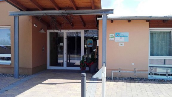 Außenansicht DIE KITA-Kindergarten Untersteinach Außenansicht des DIE KITA-Kindergarten Untersteinach